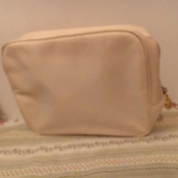 Bulgari parfum cosmetic bag & new Jing Pin wristlet - Picture 2 of 11